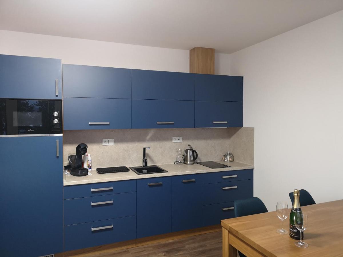 Pohoda U Lipna Apartment